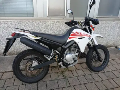Yamaha XT 125 X (2005 - 11) usata