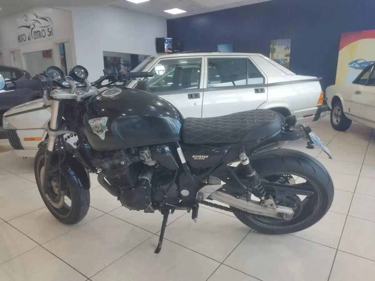 Suzuki GSX 1200 (2)