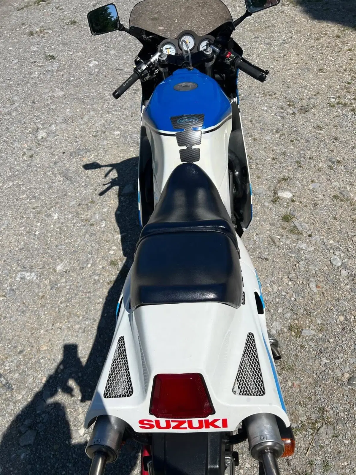 Suzuki Rg 500 gamma (3)