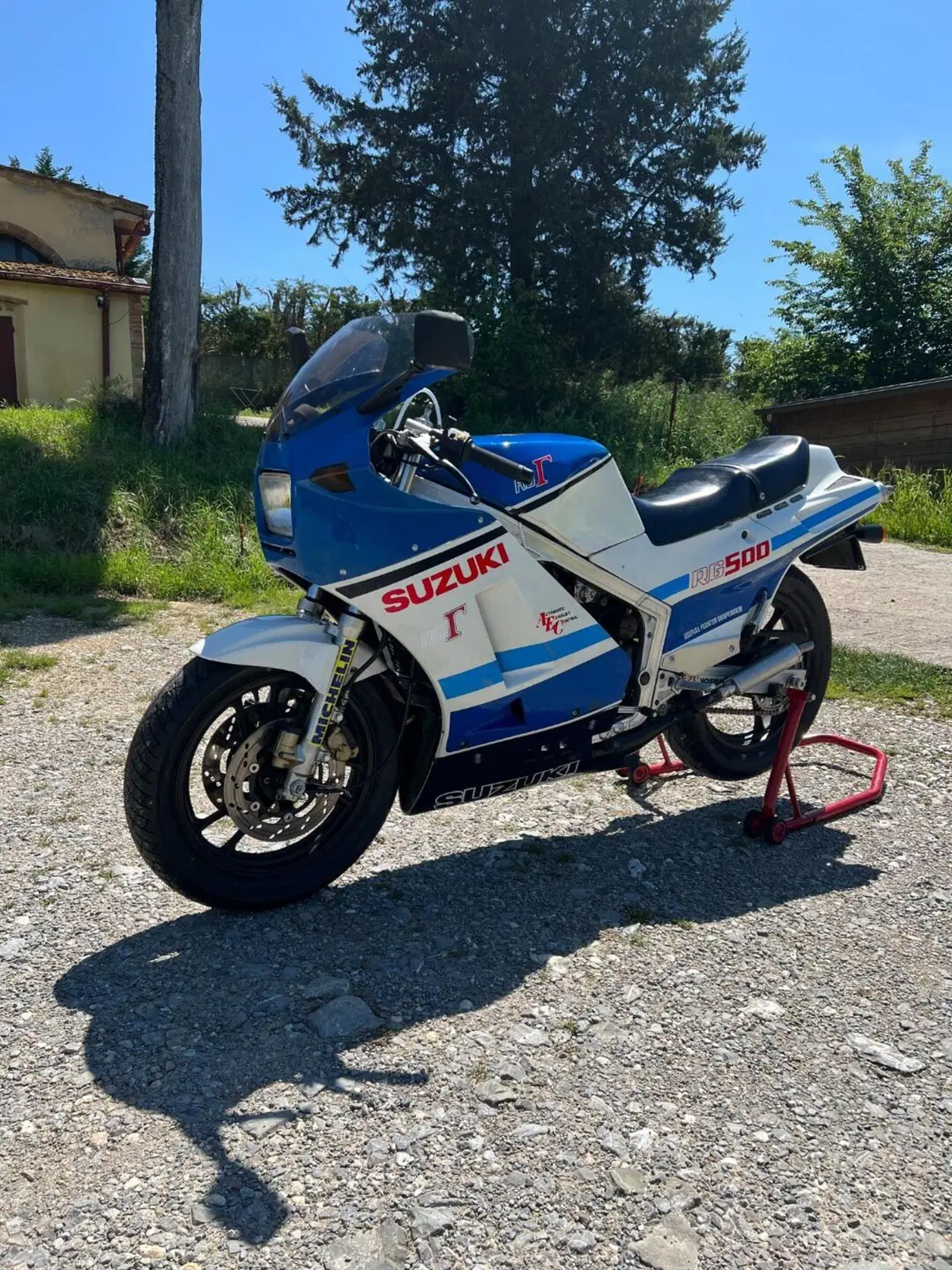Suzuki Rg 500 gamma (9)