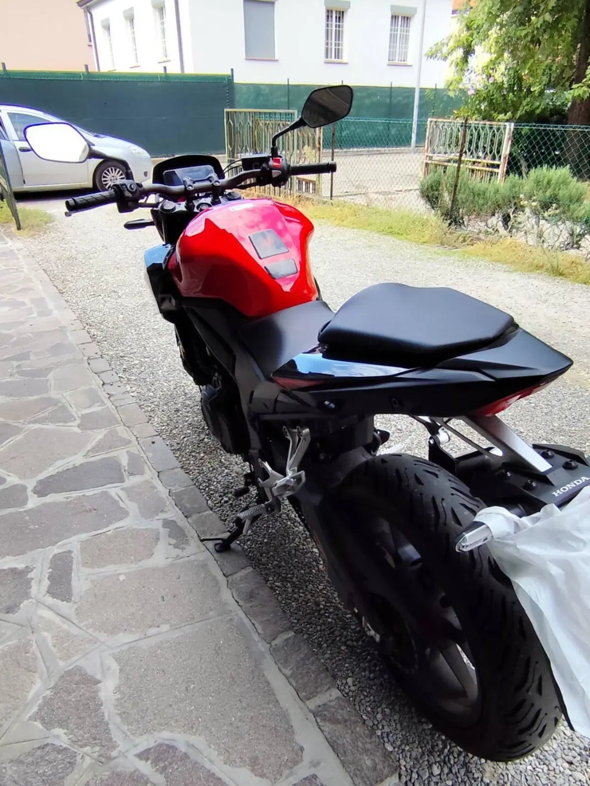 Honda CB 500 Hornet (2024 - 25) (14)