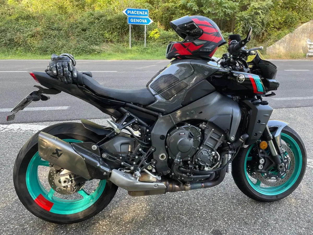 Yamaha MT-10 (2022 - 26)