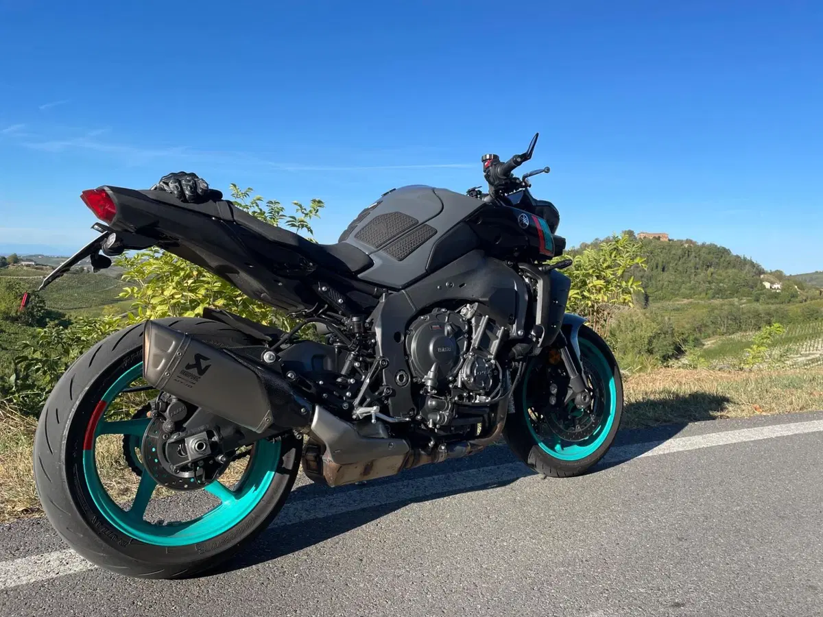 Yamaha MT-10 (2022 - 26) (5)