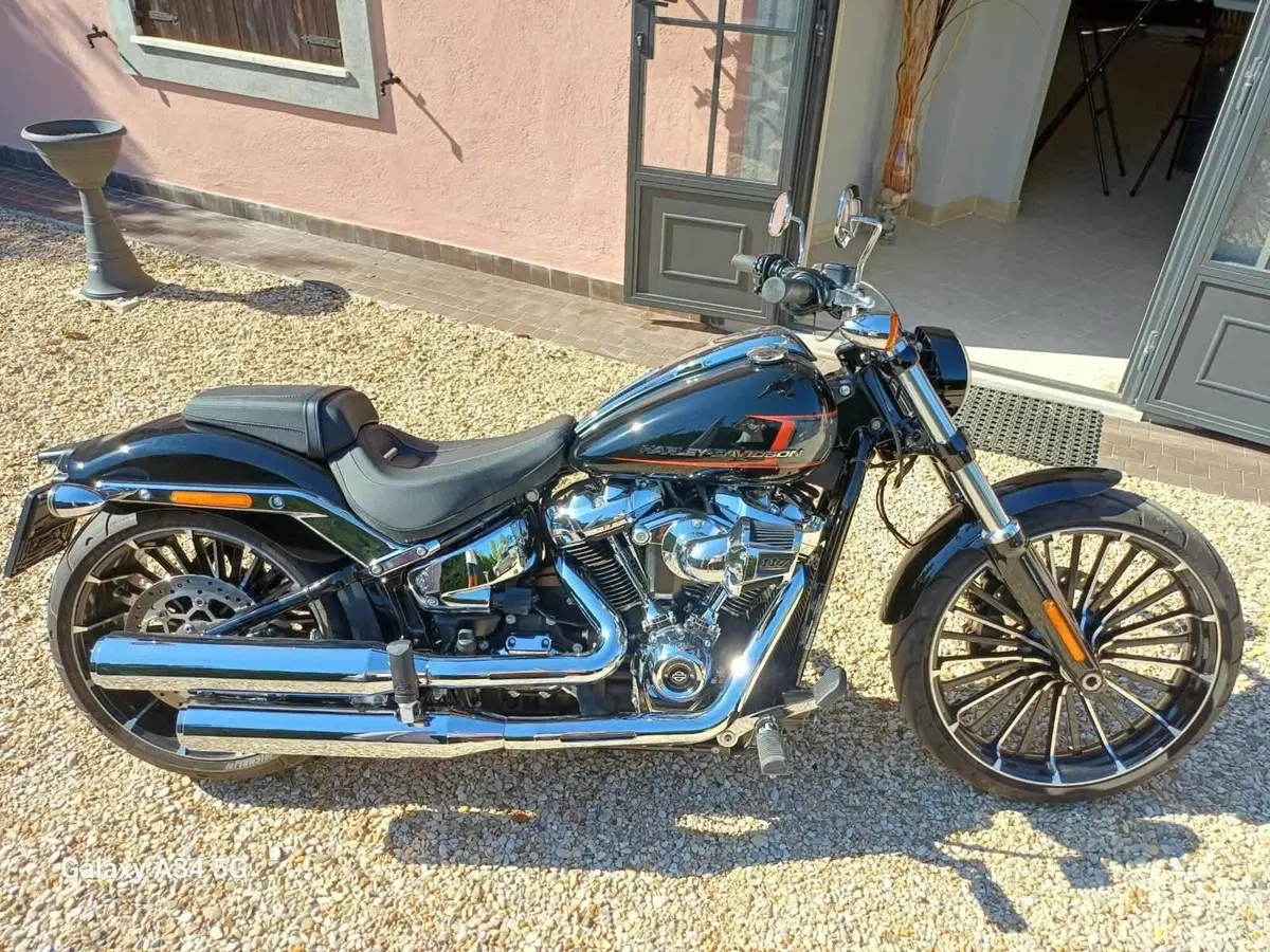 Harley-Davidson Breakout 117 (2023 - 24)
