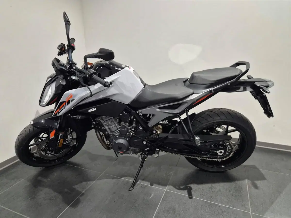 KTM 790 Duke L (2025 - 26) (3)