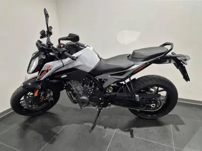 KTM 790 Duke L (2025 - 26) usata