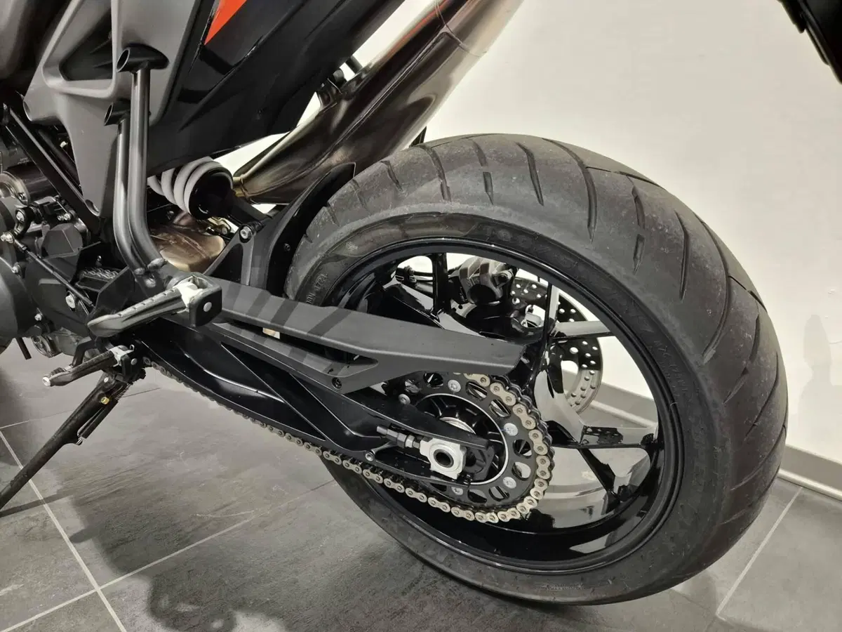 KTM 790 Duke L (2025 - 26) (10)