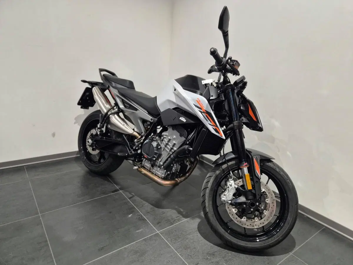 KTM 790 Duke L (2025 - 26) (2)