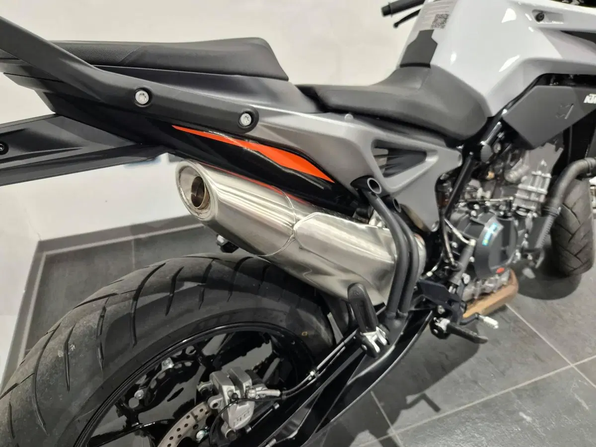 KTM 790 Duke L (2025 - 26) (9)