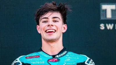 MotoGP, ESCLUSIVO - David Alonso, la collana del nonno e la Colombia: 'Ci vado una volta l'anno. Valentino Rossi? Una persona buona. Márquez? Un amico' [VIDEO]