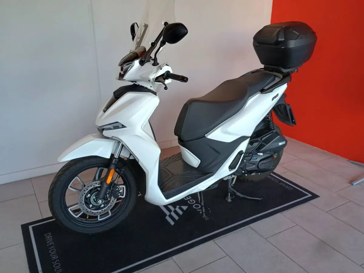 Voge Sfida SR16 125 (2025 - 26) (2)