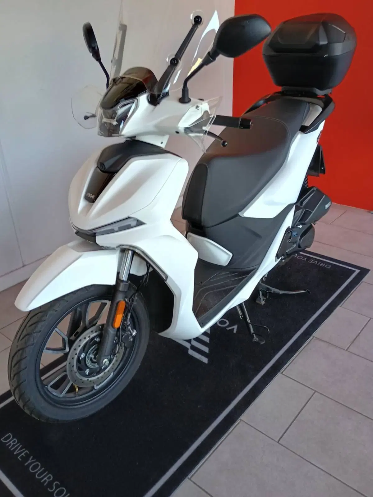 Voge Sfida SR16 125 (2025 - 26) (6)