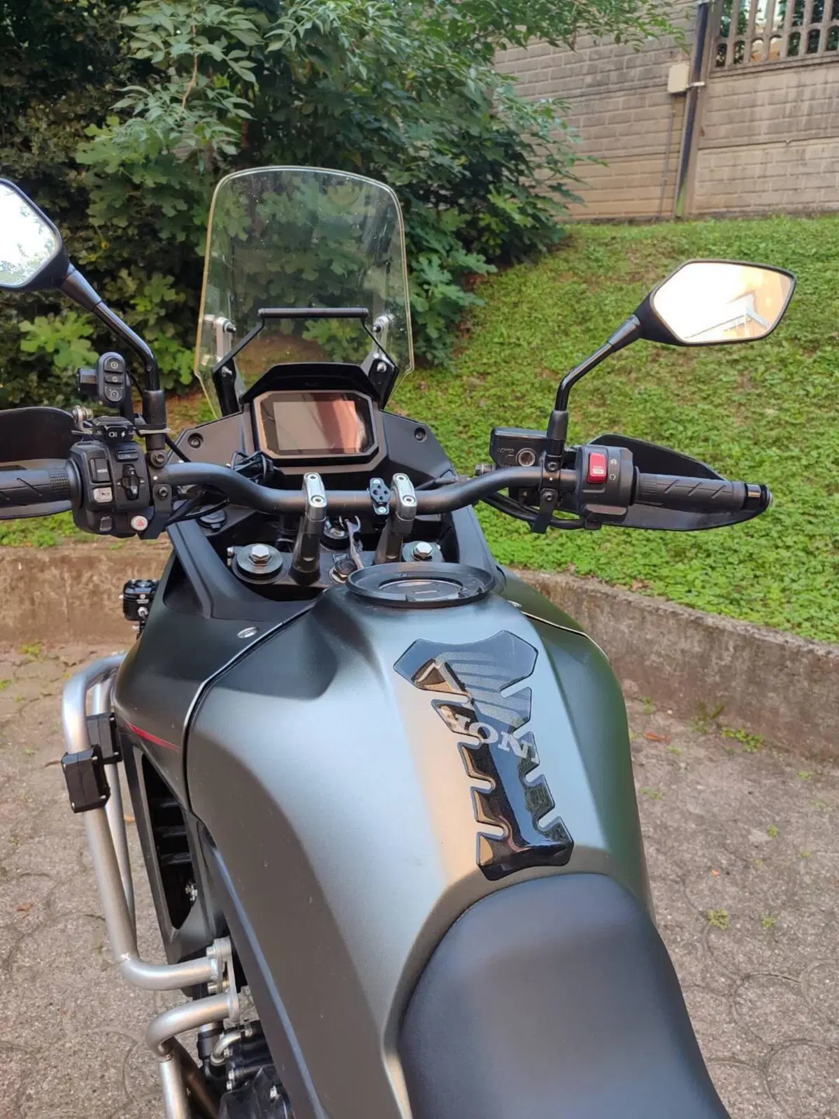 Honda Transalp XL750 (2023 - 24) (9)