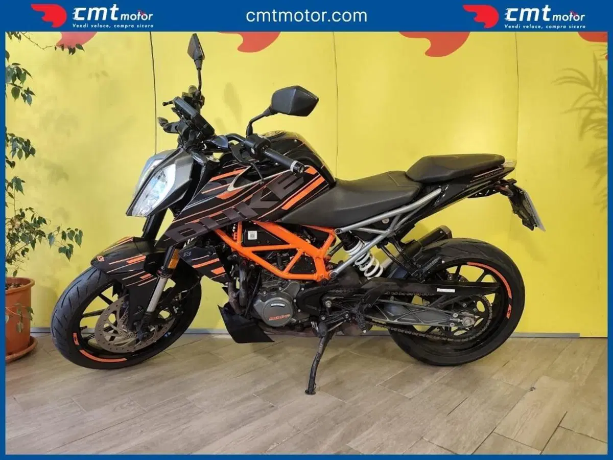 KTM 125 Duke (2021 - 23) (3)