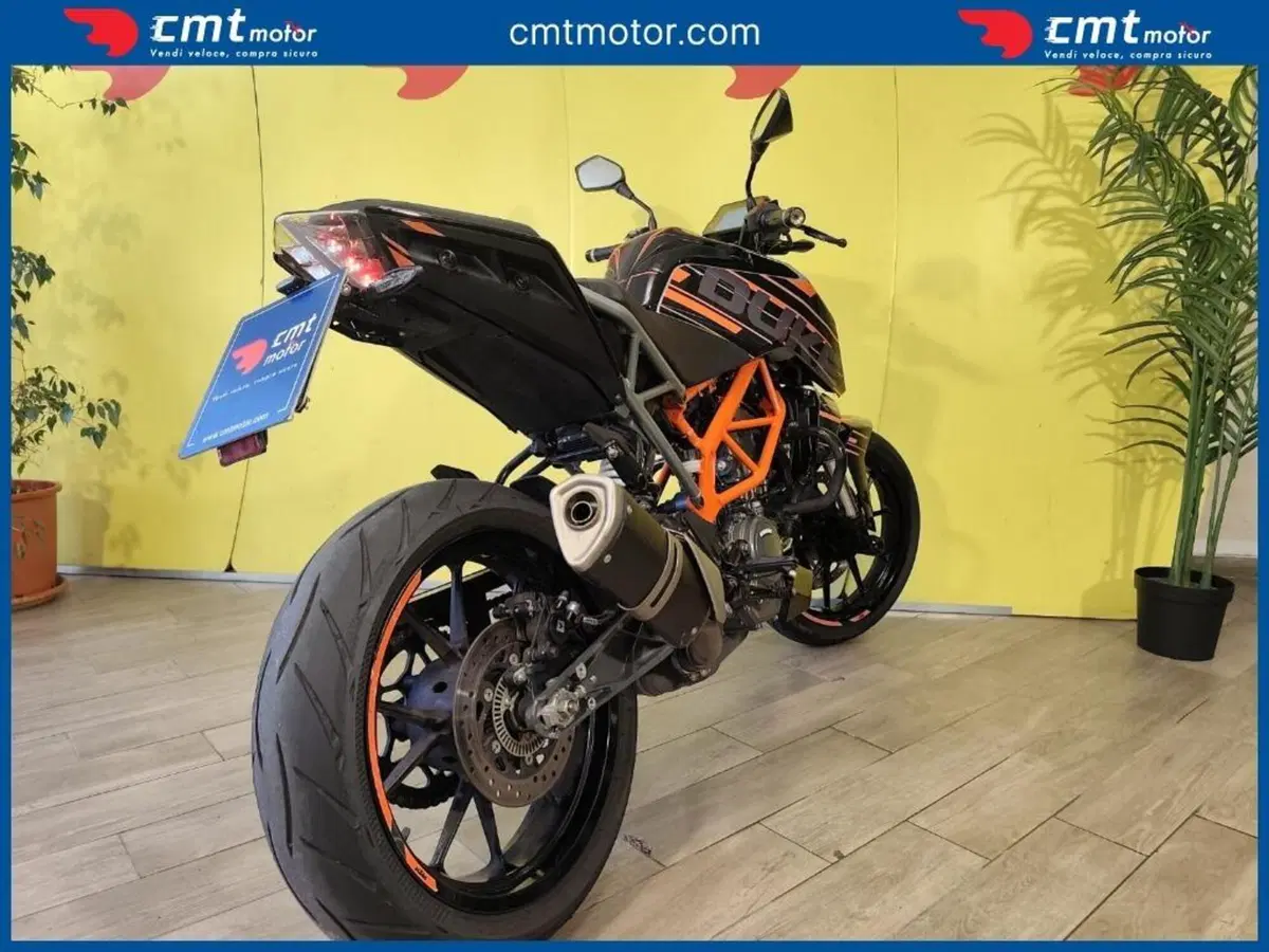 KTM 125 Duke (2021 - 23) (8)