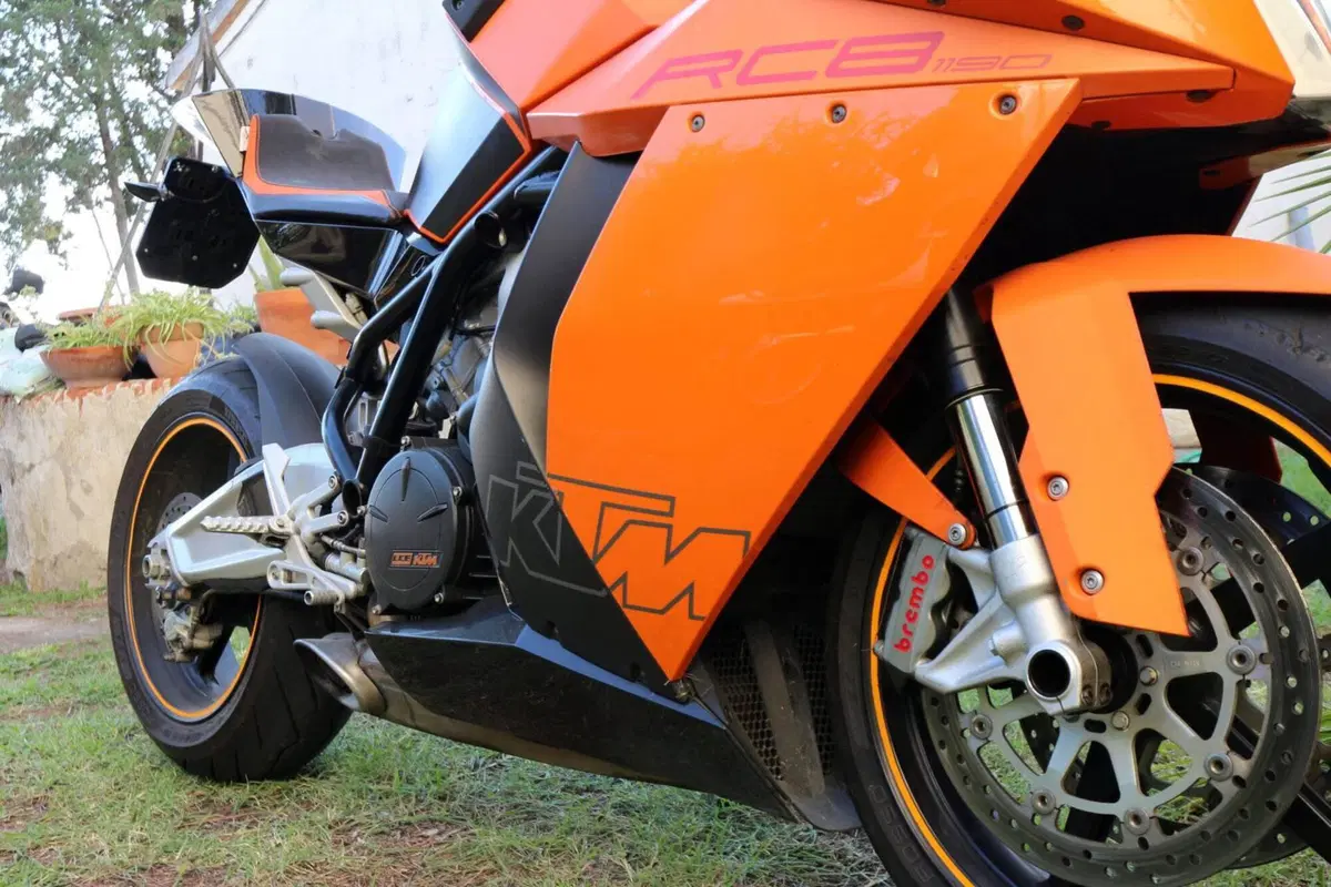 KTM 1190 RC8 (2008 - 09) (11)