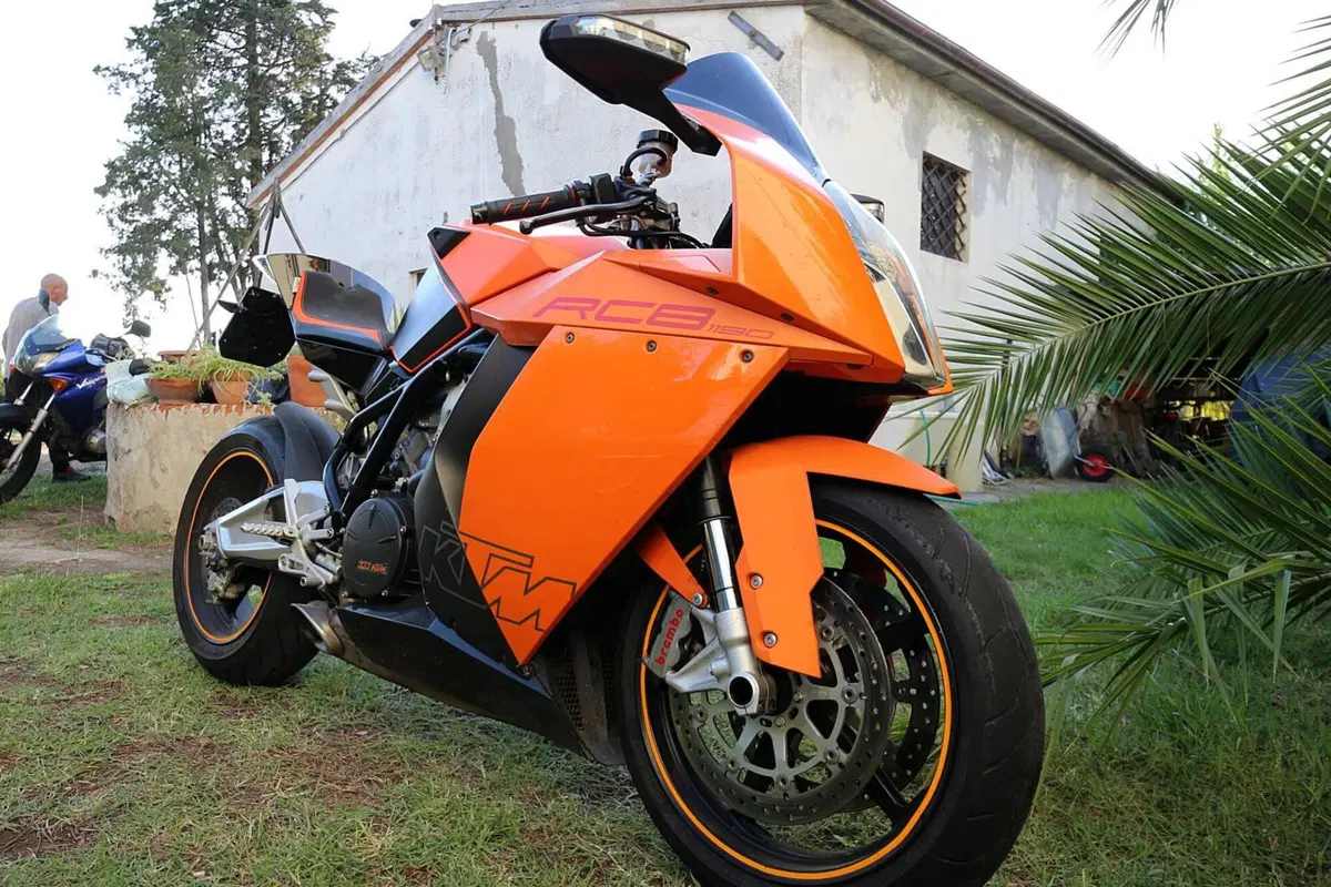 KTM 1190 RC8 (2008 - 09) (12)