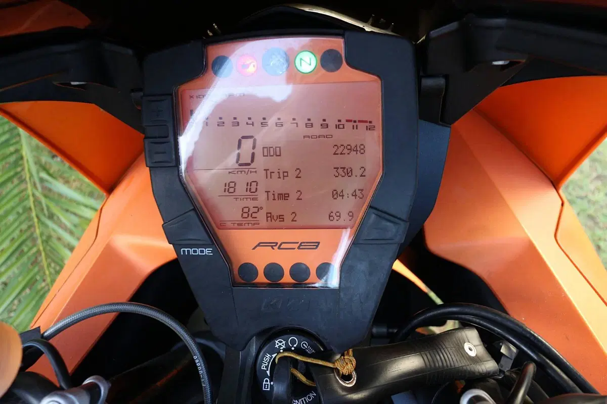 KTM 1190 RC8 (2008 - 09) (13)