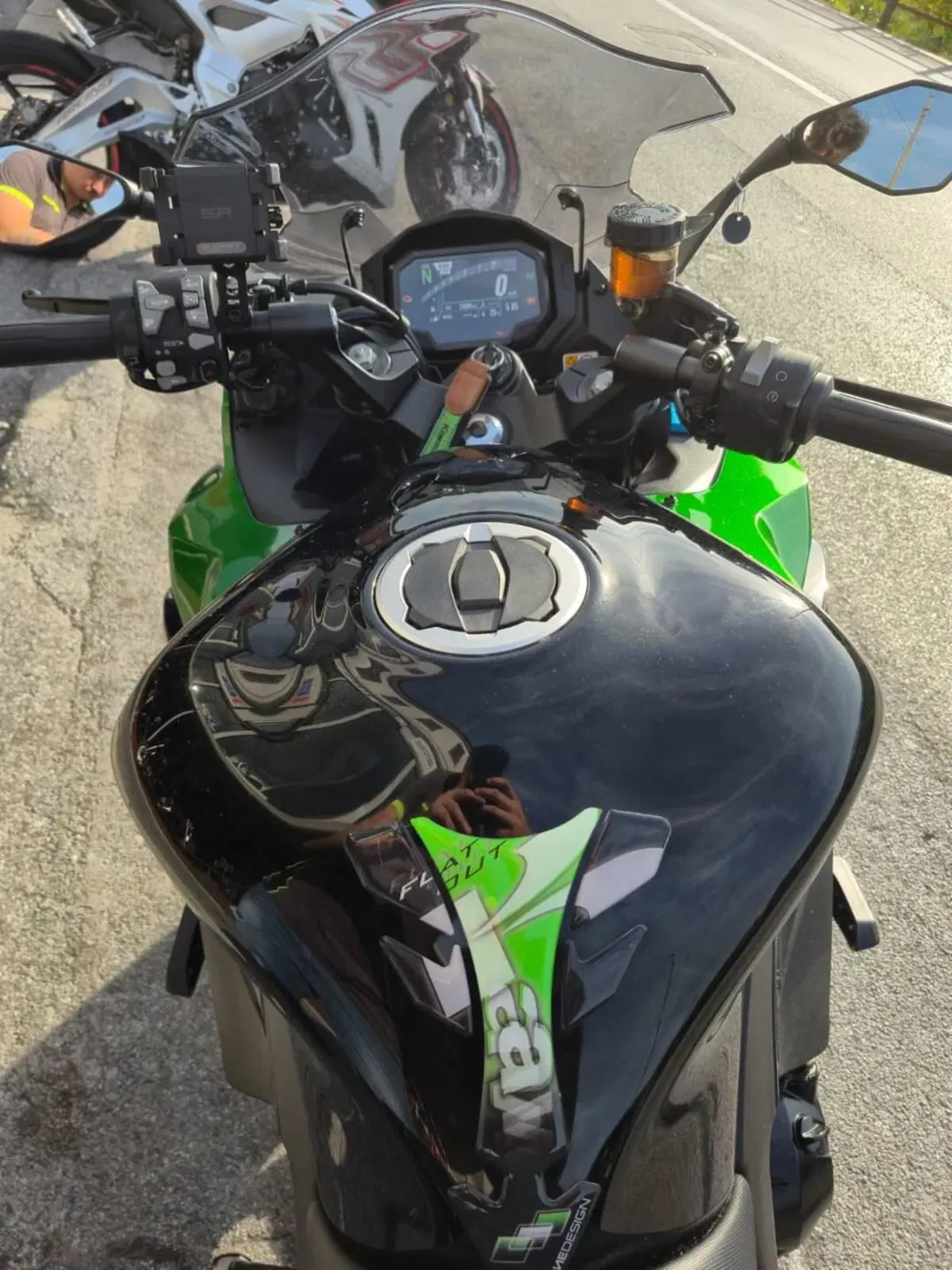 Kawasaki Ninja 1000 SX Tourer (2021 - 24) (10)