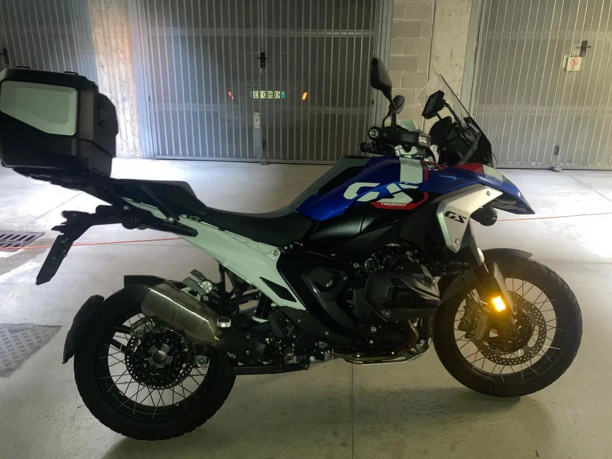 Bmw R 1300 GS Trophy (2023 - 26) (4)