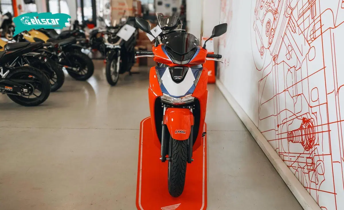 Honda SH 125 HRC Limited Edition (2026) (3)