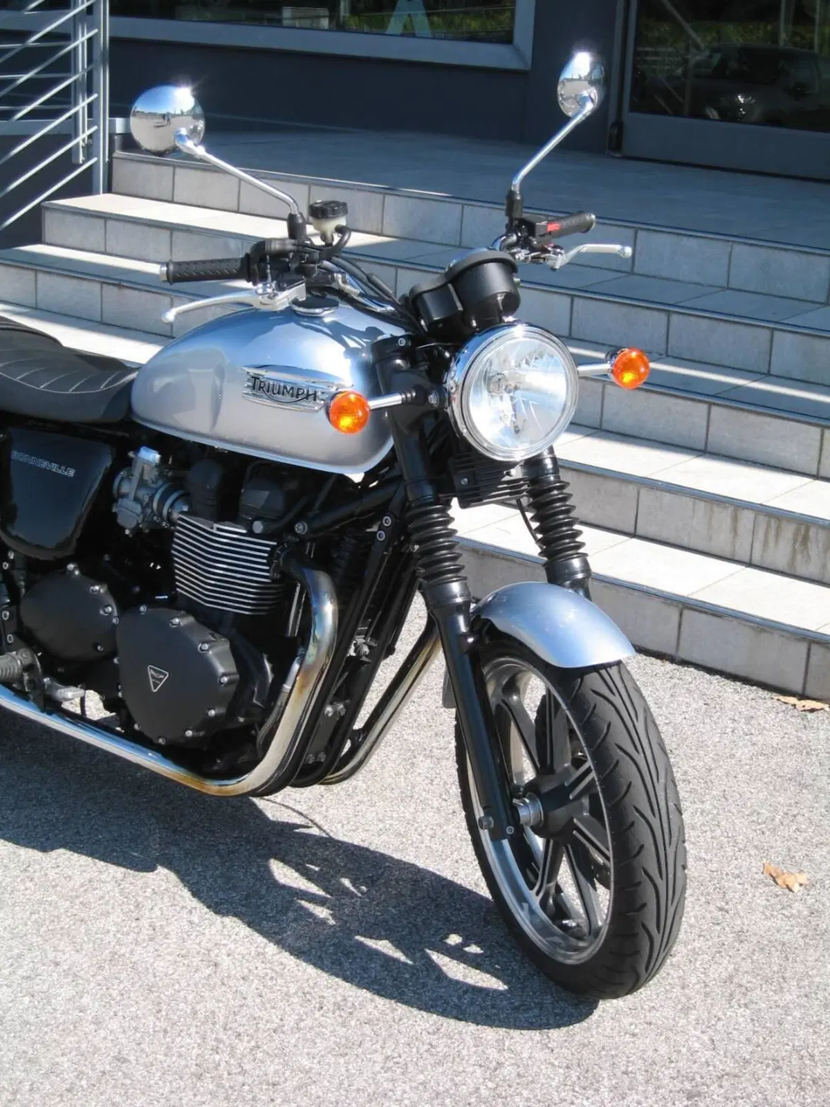 Triumph Bonneville SE (2009 - 13) (2)