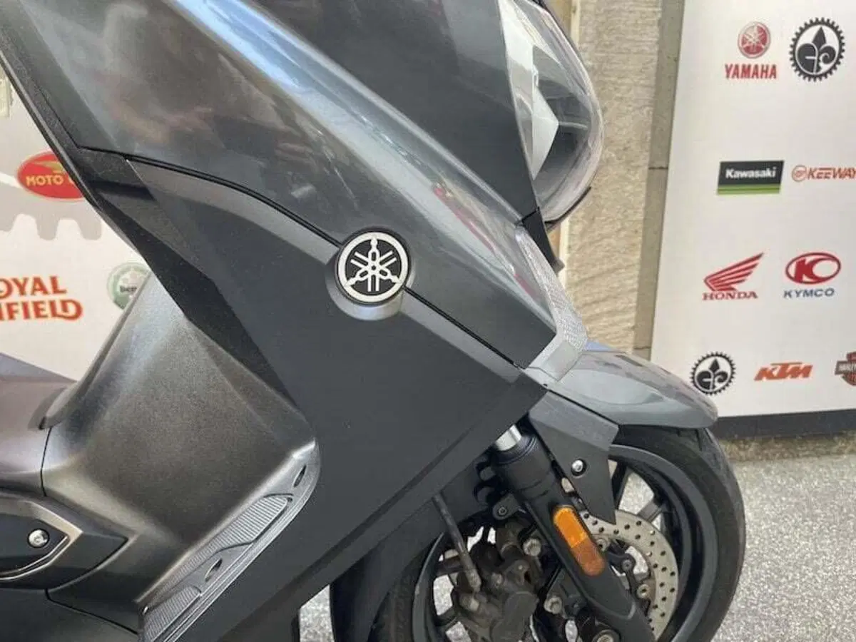 Yamaha X-Max 400 ABS (2017 - 20) (10)