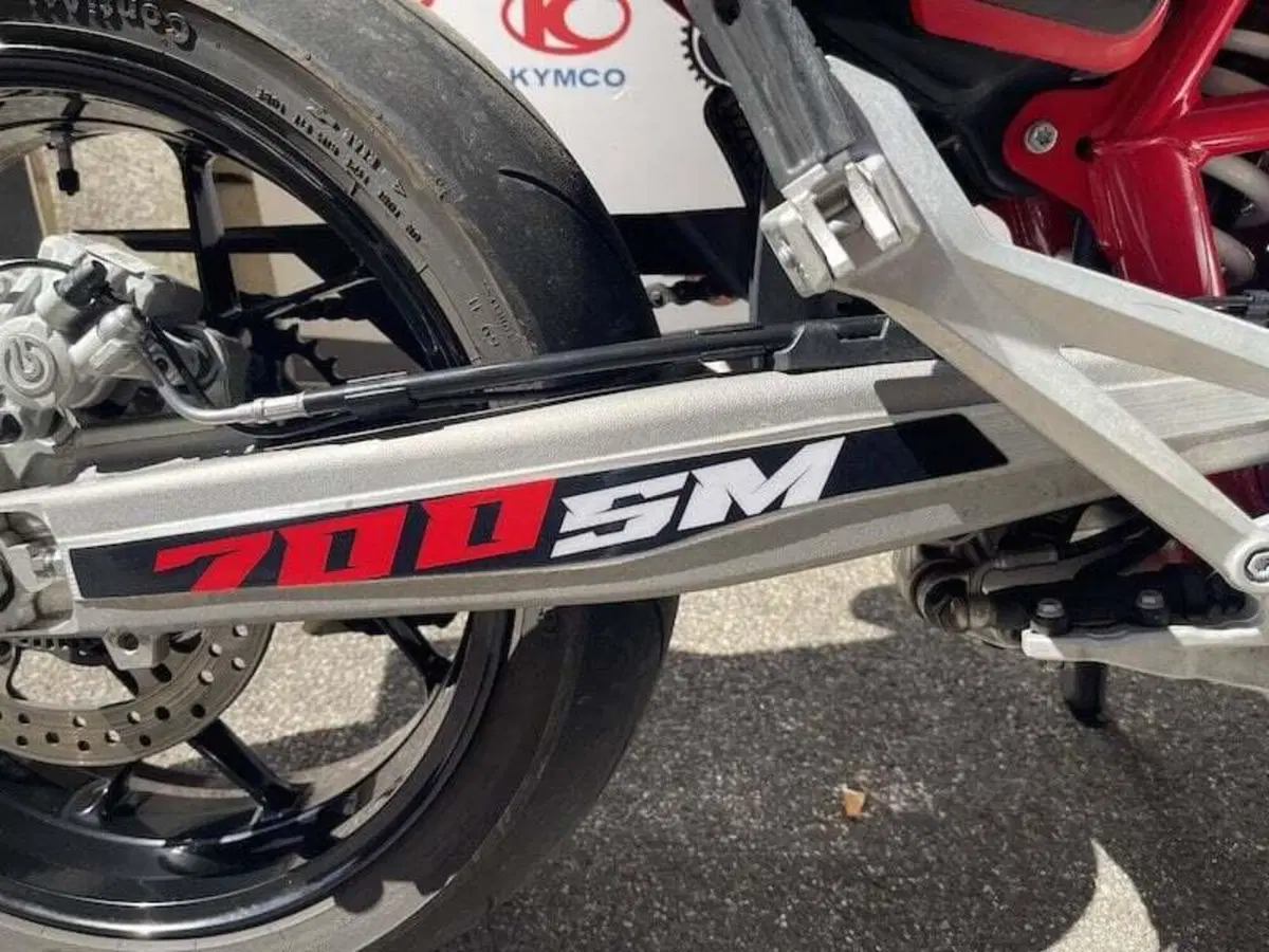 GASGAS SM 700 (2022 - 26) (4)