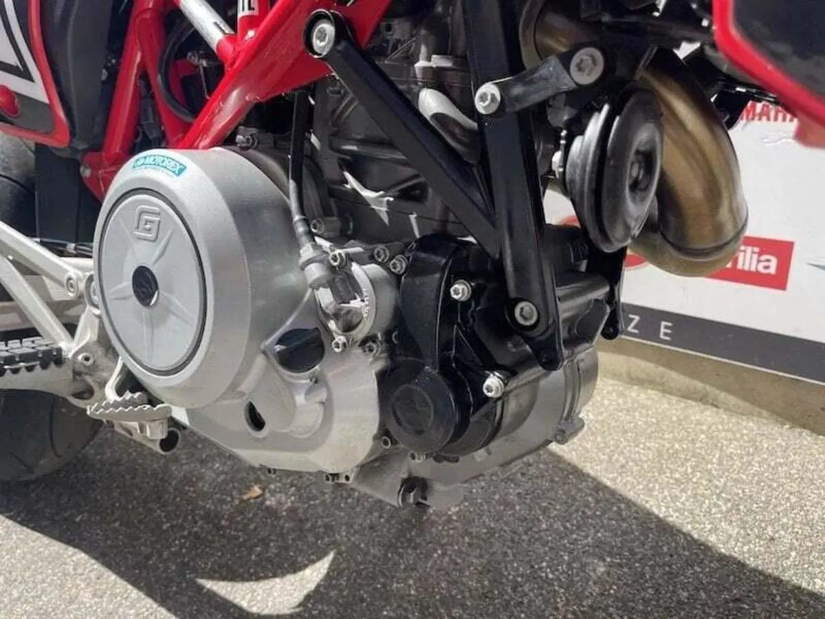 GASGAS SM 700 (2022 - 26) (11)