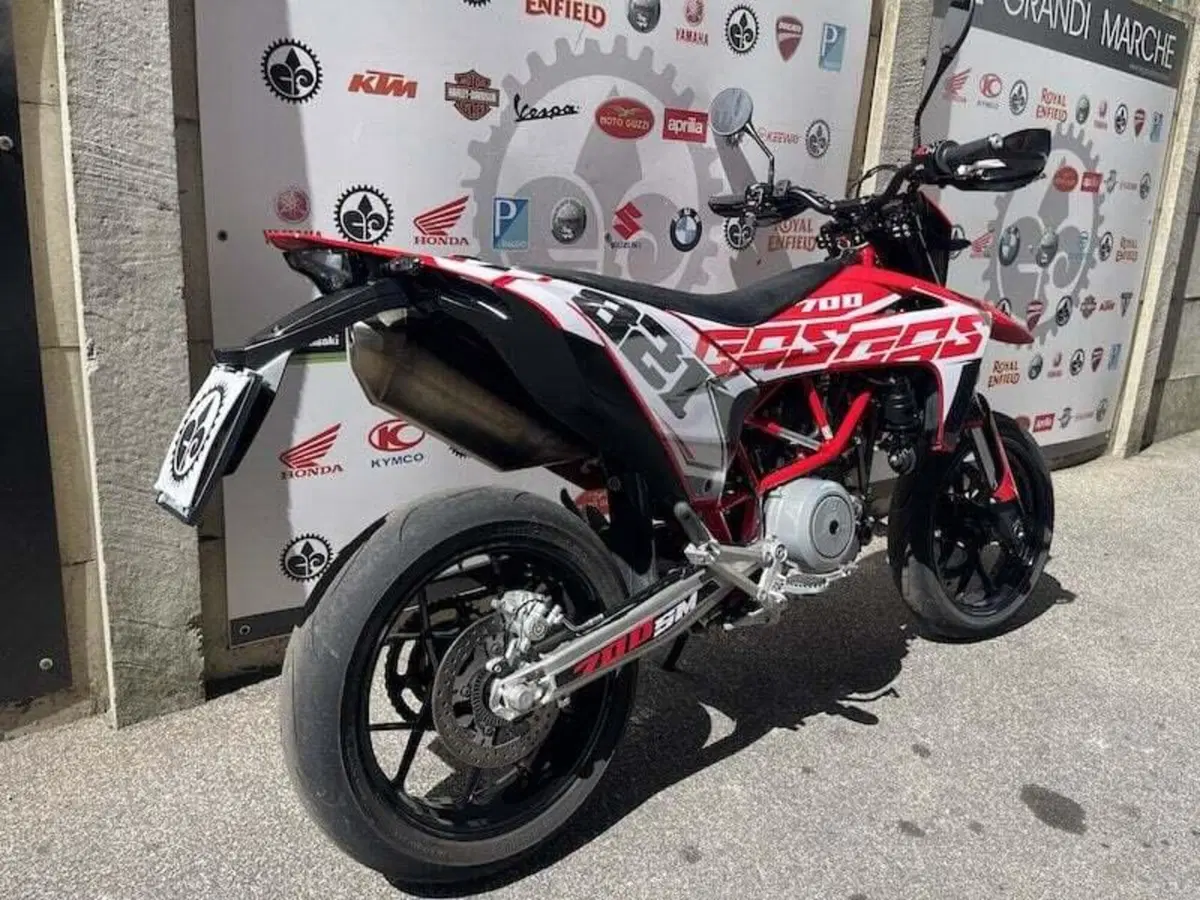 GASGAS SM 700 (2022 - 26) (18)
