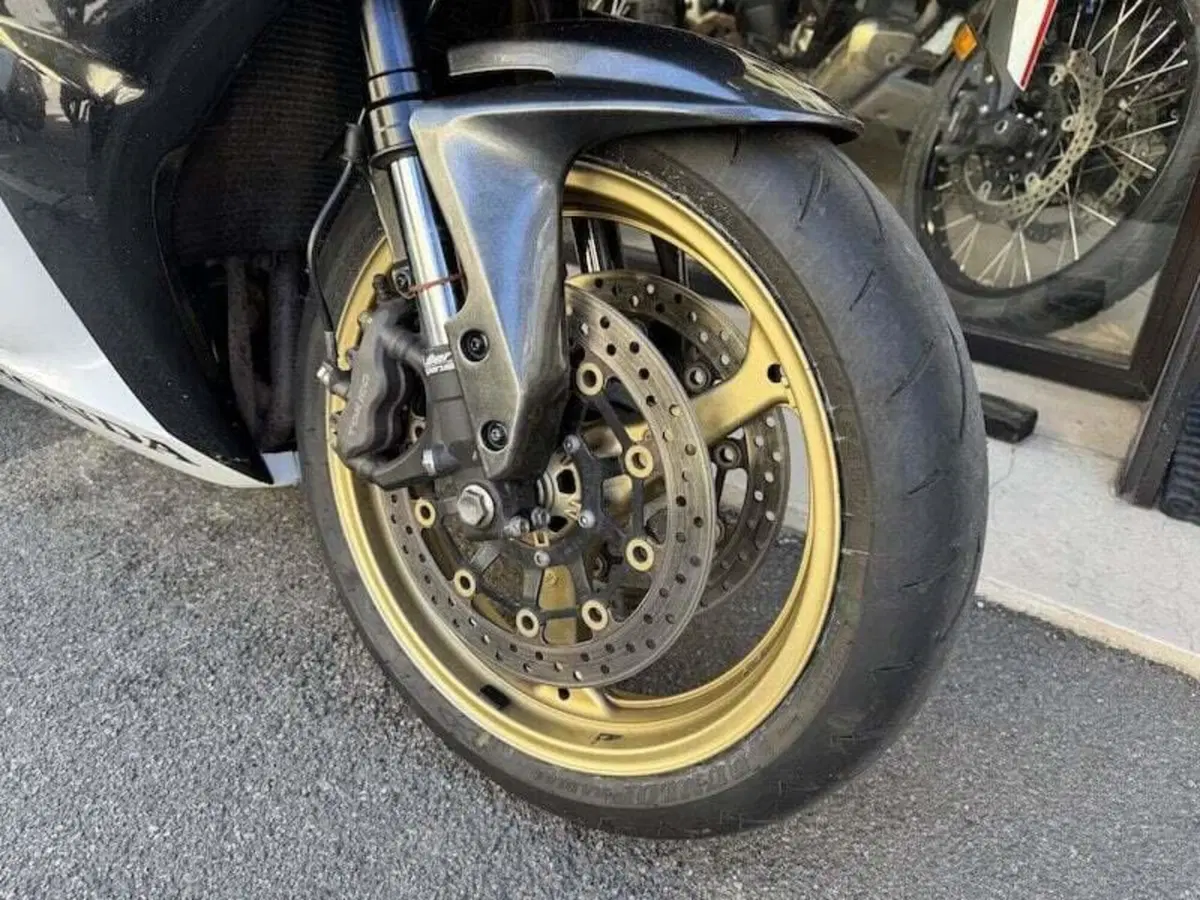 Honda CBR 600 RR (2007 - 08) (11)