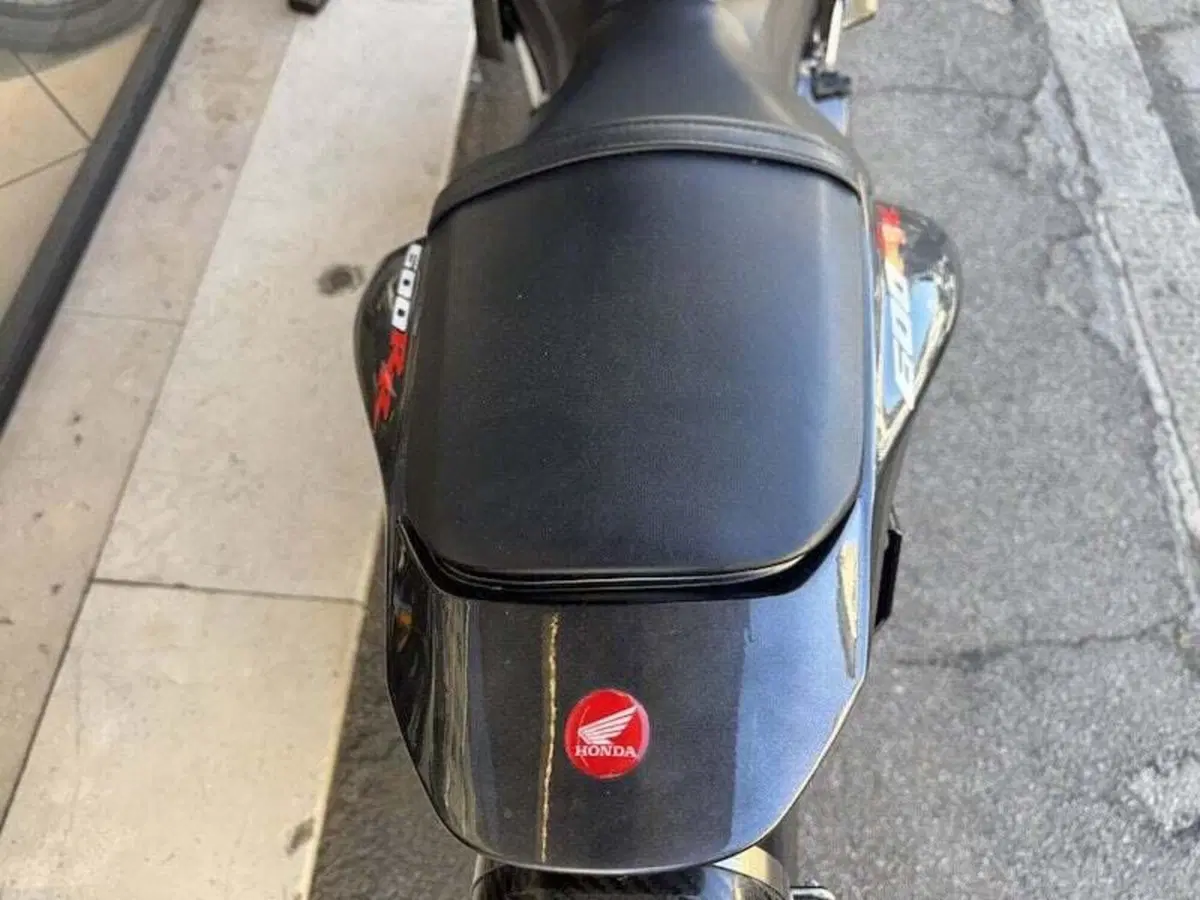 Honda CBR 600 RR (2007 - 08) (16)