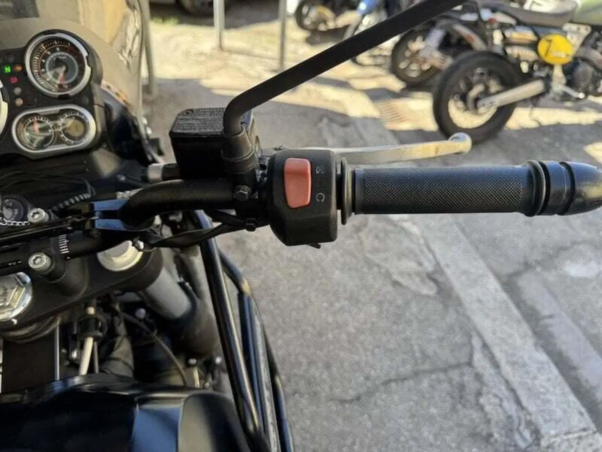 Royal Enfield Himalayan 411 (2017 - 20) (19)