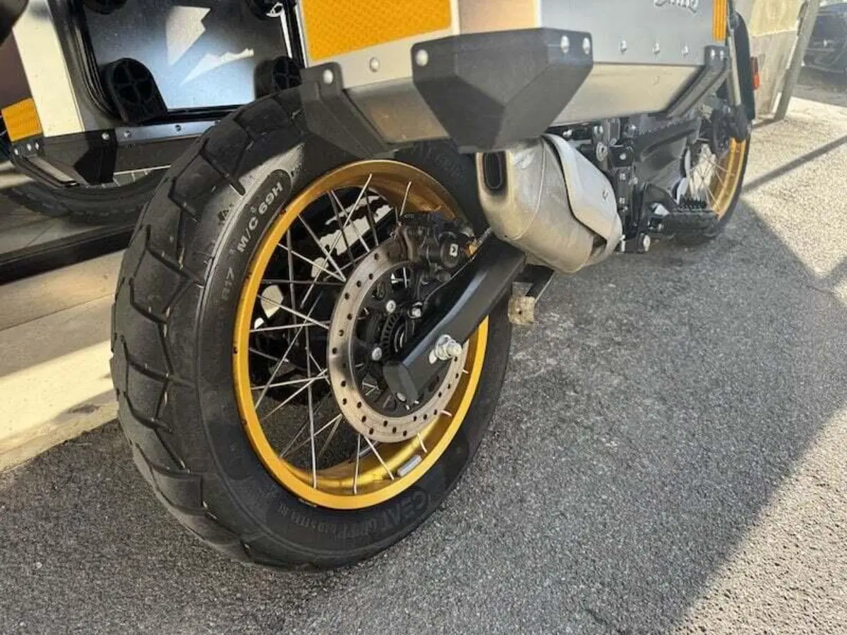 Royal Enfield Himalayan 450 (2024 - 26) (2)