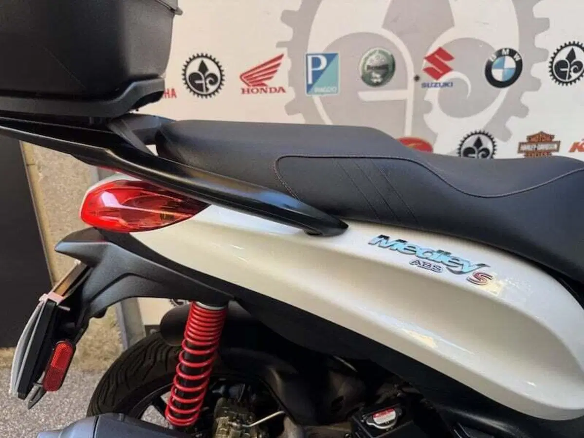 Piaggio Medley 150 S ABS (2021 - 25) (4)