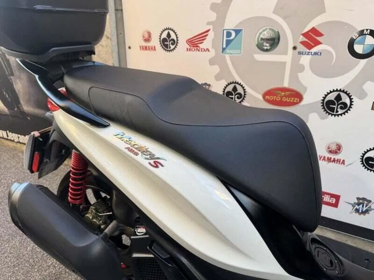 Piaggio Medley 150 S ABS (2021 - 25) (5)