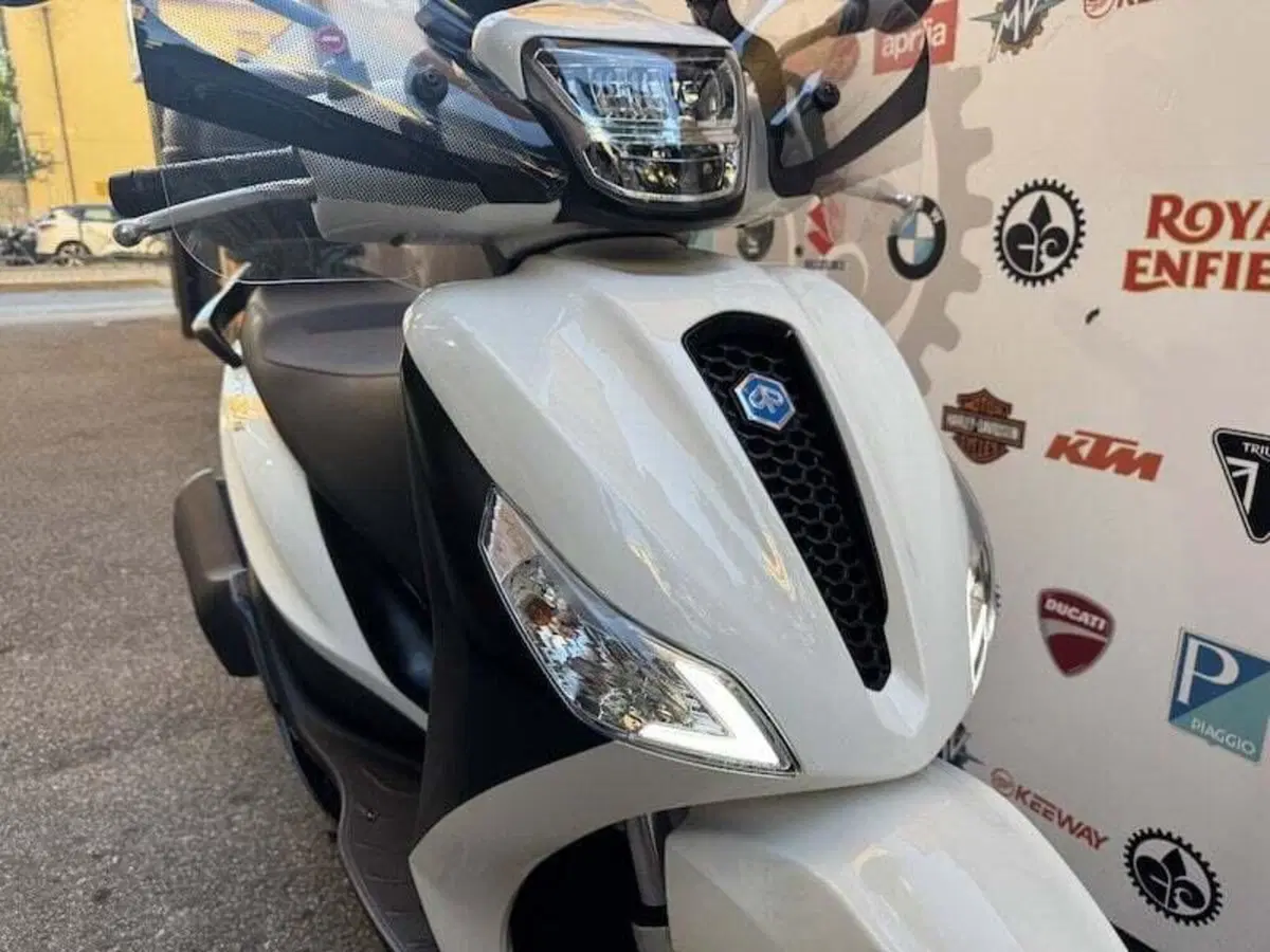 Piaggio Medley 150 S ABS (2021 - 25) (9)