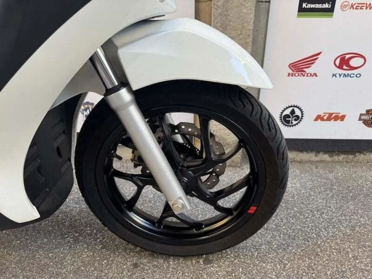 Piaggio Medley 150 S ABS (2021 - 25) (10)