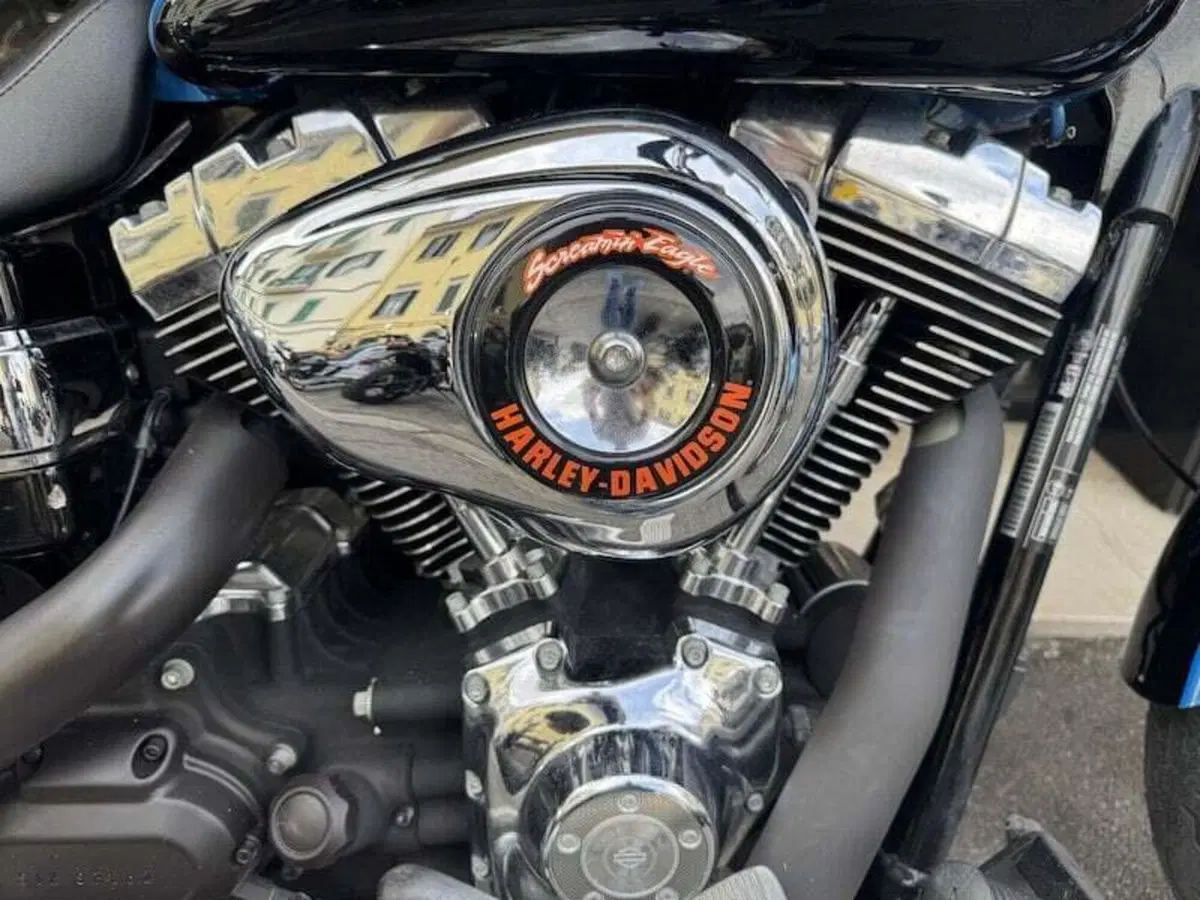 Harley-Davidson 1584 Super Glide Custom (2008 - 13) - FXDC (7)