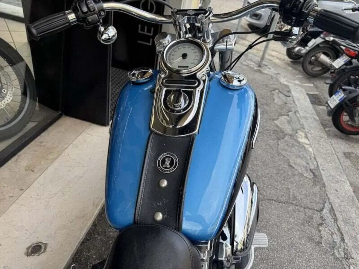 Harley-Davidson 1584 Super Glide Custom (2008 - 13) - FXDC (17)