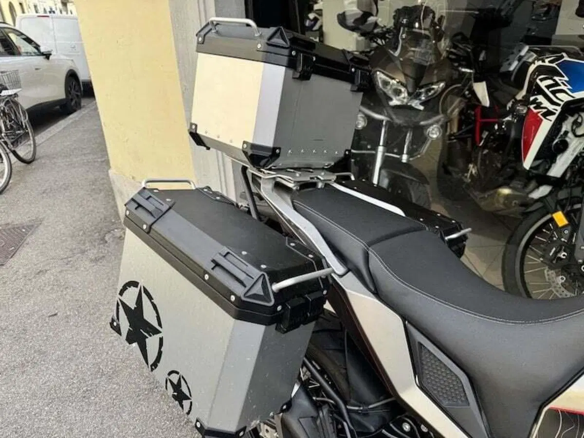 Moto Morini X-Cape 650 (2021 - 26) (3)
