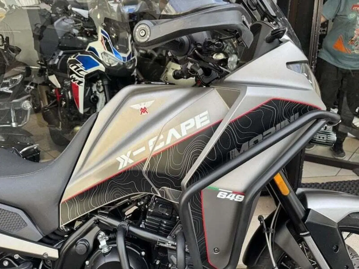 Moto Morini X-Cape 650 (2021 - 26) (8)
