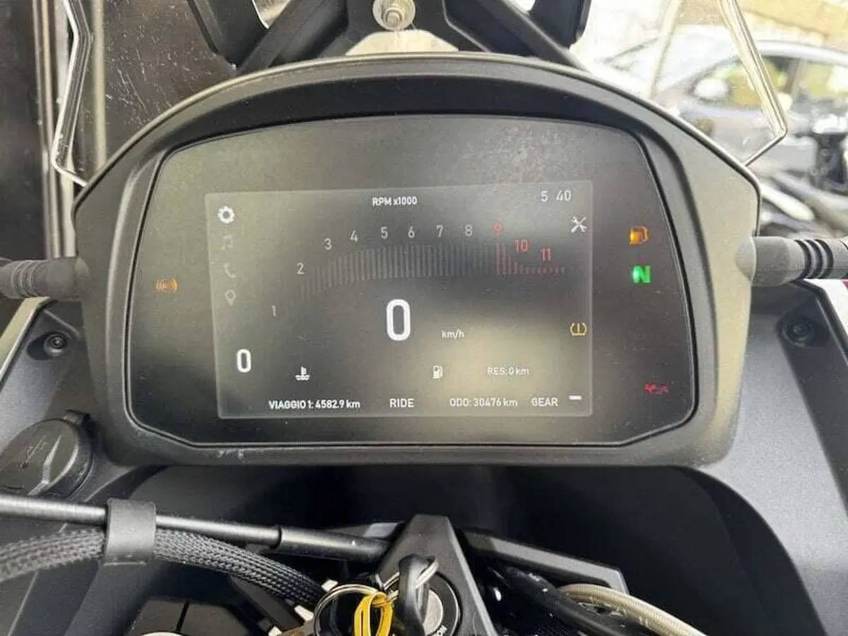 Moto Morini X-Cape 650 (2021 - 26) (19)