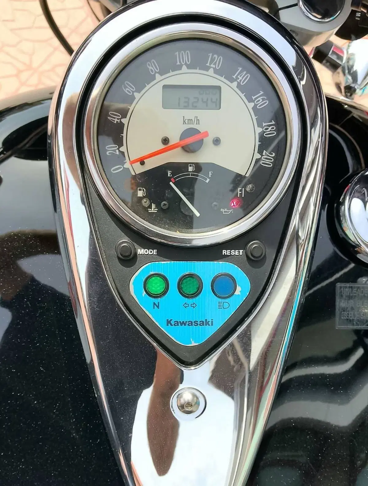 Kawasaki Vulcan VN 900 Classic (2006 - 10) (6)