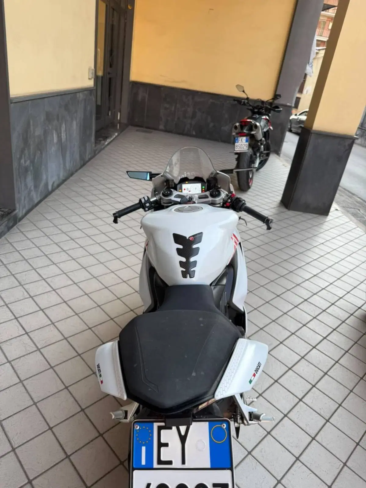Ducati Panigale V2 (2021 - 24) (5)