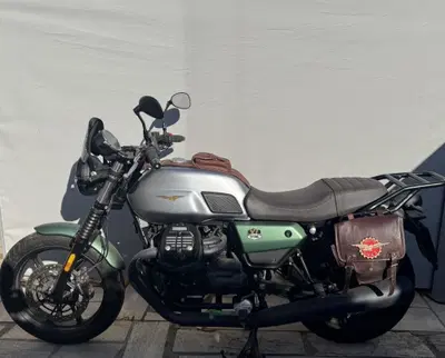 Moto Guzzi V7 Stone Centenario (2021 - 22) usata
