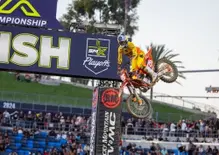 DopoGP MX: Farres e Triumph Campioni del Mondo. Prado punta al colpaccio? EICMA Riding X Fest - DIRETTA ORE 20:30