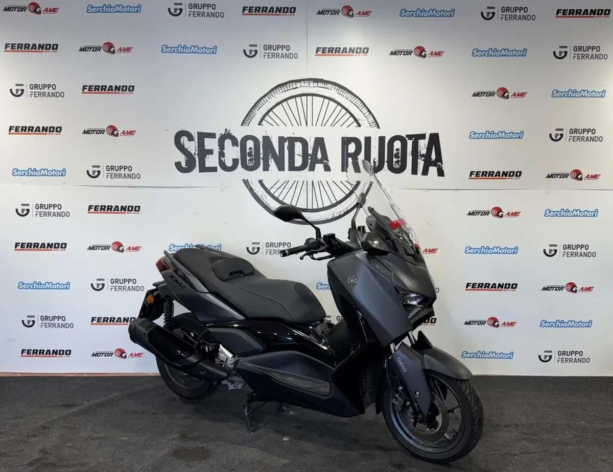 Yamaha X-Max 300 Tech Max (2025 - 26) (2)