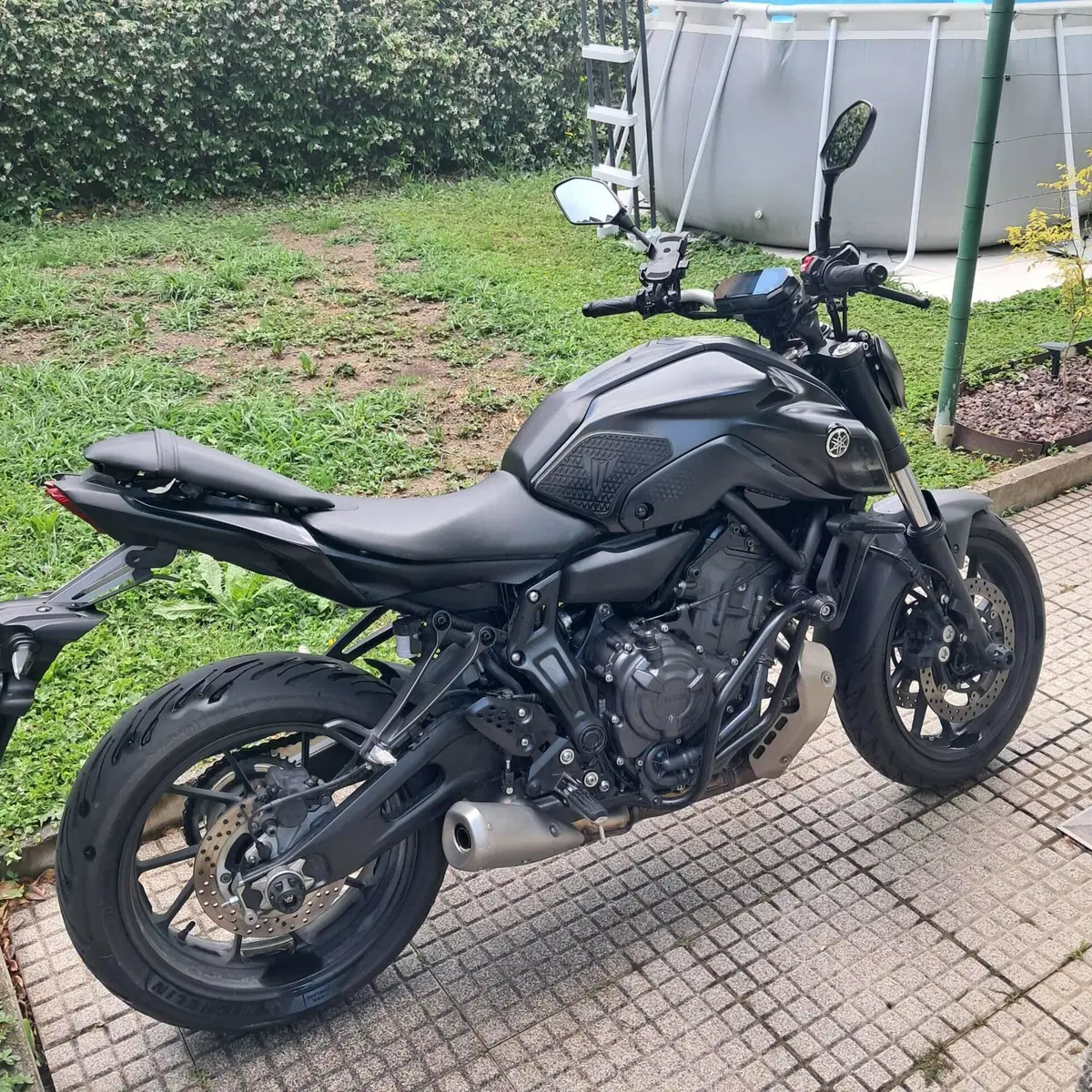 Yamaha MT-07 Pure (2023 - 25)