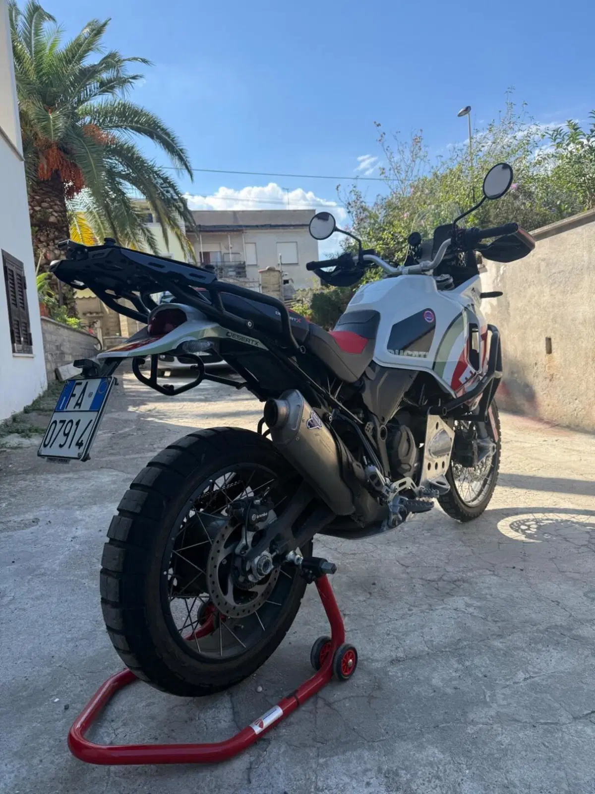 Ducati DesertX (2022 - 25) (2)